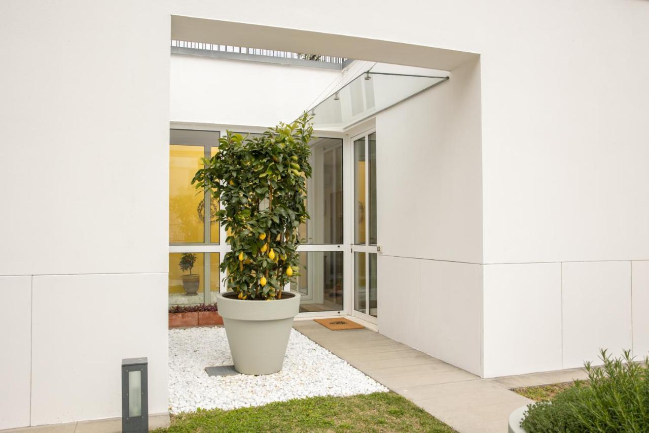 Lakefront Contemporary - By My Home In Como Cadenabbia المظهر الخارجي الصورة